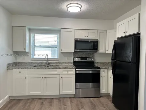 2401 NW 9th Avenue Wilton Manors FL 33311