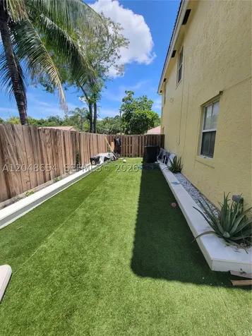 6606 Saltaire Terrace Margate FL 33063