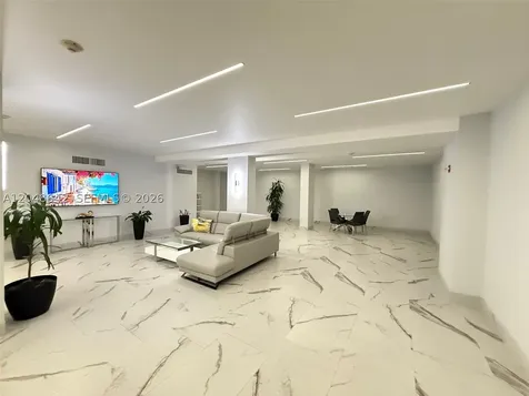 1904 S Ocean Drive Hallandale Beach FL 33009