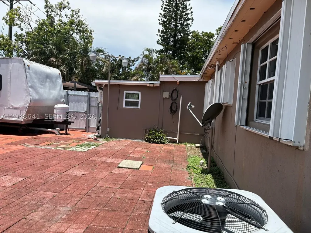 6444 Fletcher Street Hollywood FL 33023