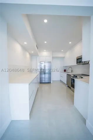 5055 Collins Avenue Miami Beach FL 33140