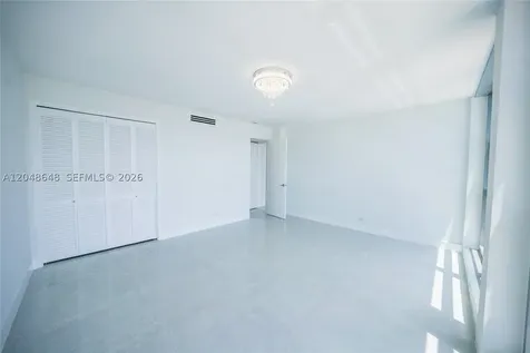 5055 Collins Avenue Miami Beach FL 33140