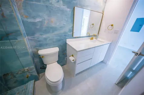 5055 Collins Avenue Miami Beach FL 33140