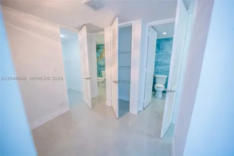 5055 Collins Avenue Miami Beach FL 33140
