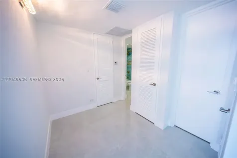 5055 Collins Avenue Miami Beach FL 33140