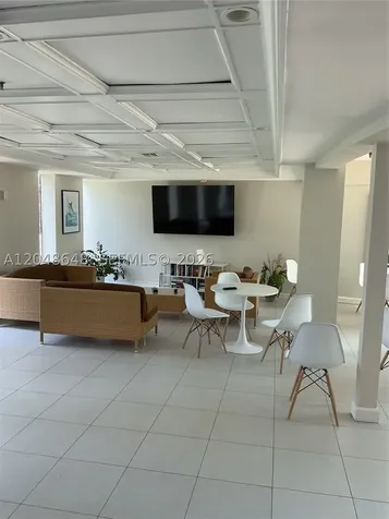5055 Collins Avenue Miami Beach FL 33140