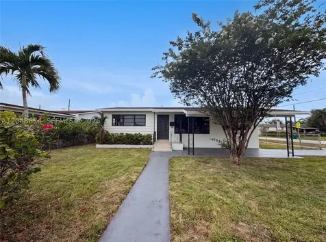 8340 NW 22nd Place Miami FL 33147