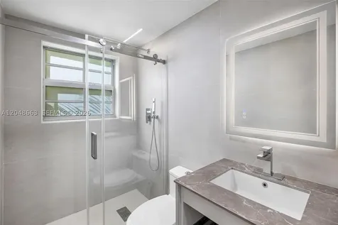 1610 Michigan Avenue Miami Beach FL 33139