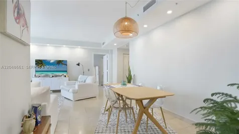 801 Brickell Key Boulevard Miami FL 33131