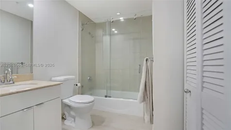 801 Brickell Key Boulevard Miami FL 33131