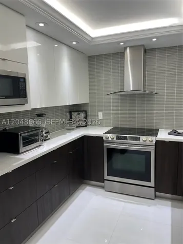 2500 Parkview Drive Hallandale Beach FL 33009