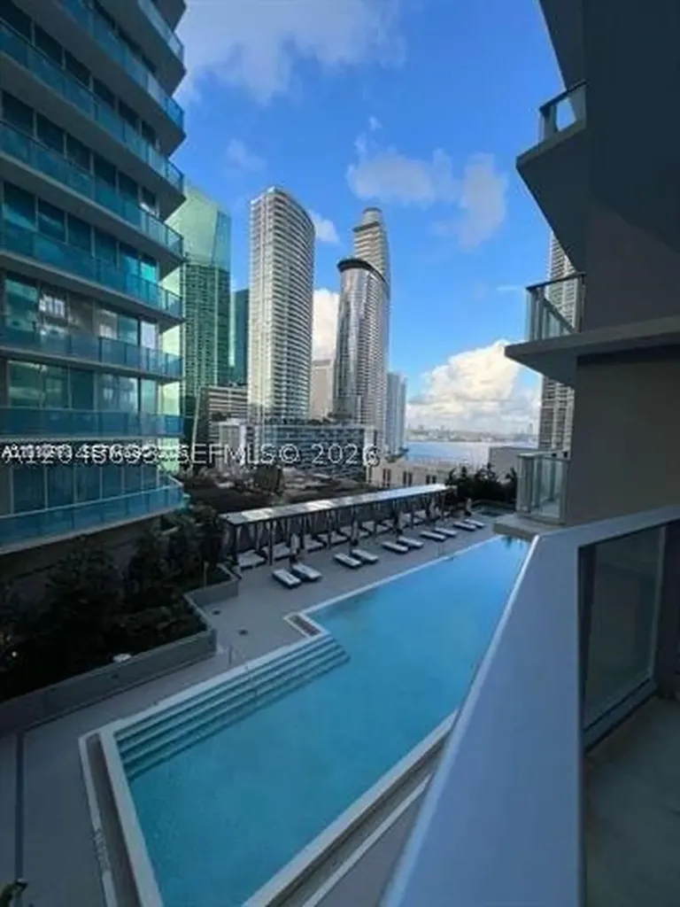 77 SE 5th Street Miami FL 33131