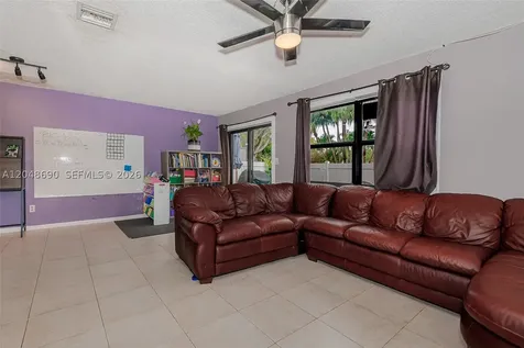 11733 NW 11th Street Pembroke Pines FL 33026