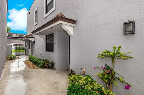 11733 NW 11th Street Pembroke Pines FL 33026
