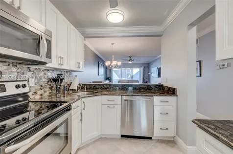 2201 SE 9th Street Pompano Beach FL 33062