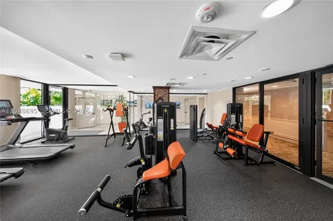 2800 Island Boulevard Aventura FL 33160