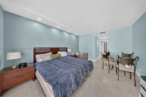 2800 Island Boulevard Aventura FL 33160