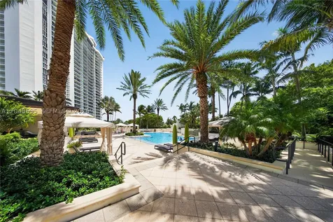 2800 Island Boulevard Aventura FL 33160