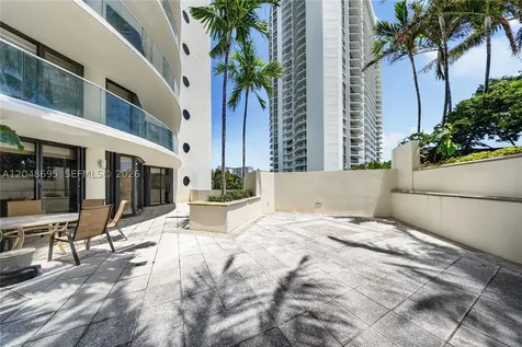 2800 Island Boulevard Aventura FL 33160