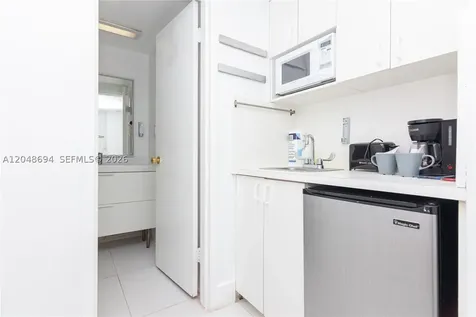 5445 Collins Avenue Miami Beach FL 33140