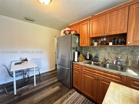 3611 Oak Avenue Miami FL 33133