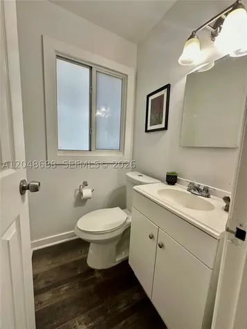 3611 Oak Avenue Miami FL 33133