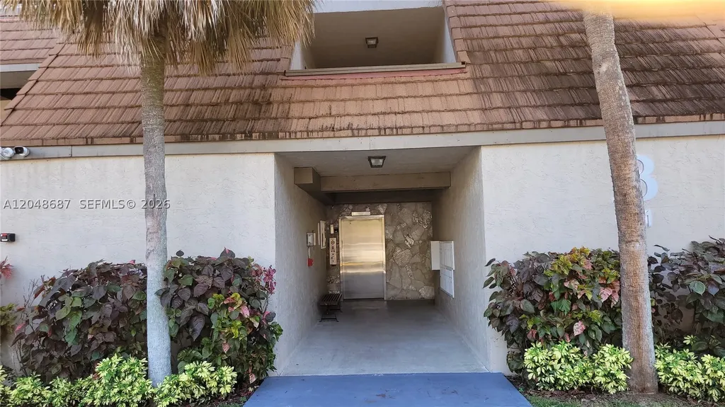 461 Ives Dairy Road Miami FL 33179