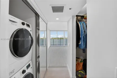 7601 E Treasure Drive North Bay Village FL 33141