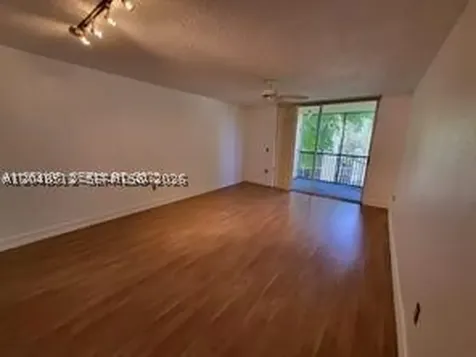 8225 Lake Drive Doral FL 33166