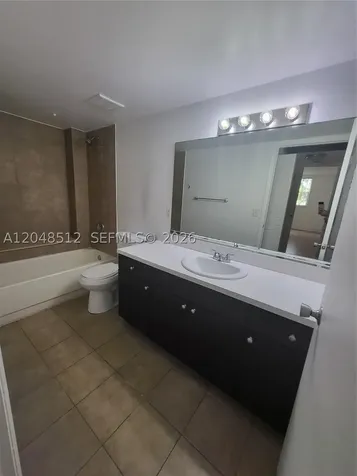 8225 Lake Drive Doral FL 33166