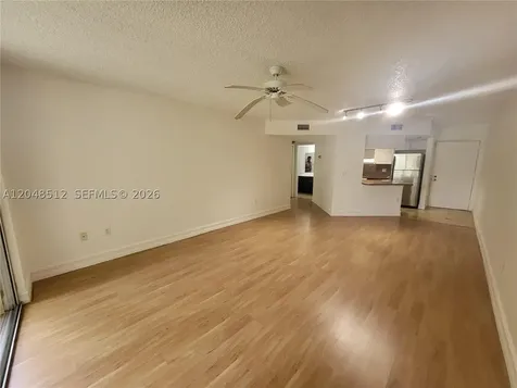 8225 Lake Drive Doral FL 33166
