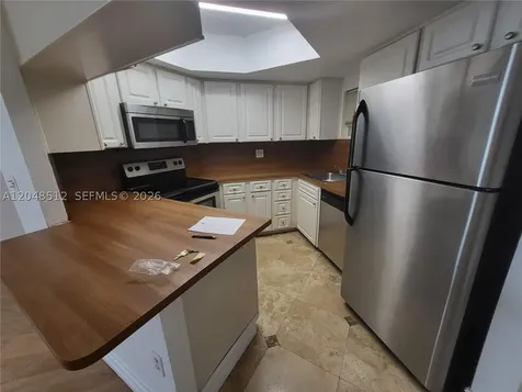 8225 Lake Drive Doral FL 33166