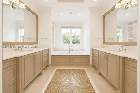 4724 SW 72nd Avenue Miami FL 33155