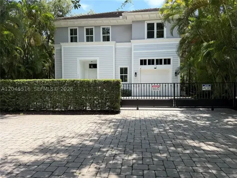 4724 SW 72nd Avenue Miami FL 33155