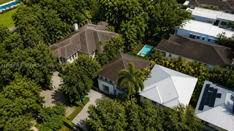 4724 SW 72nd Avenue Miami FL 33155