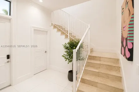 4724 SW 72nd Avenue Miami FL 33155