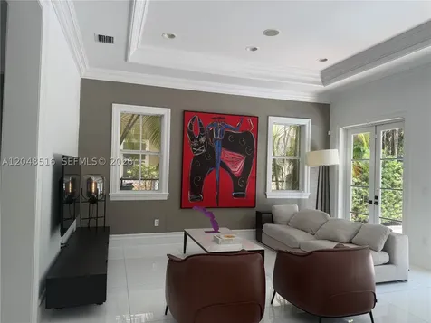 4724 SW 72nd Avenue Miami FL 33155