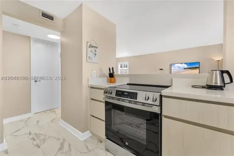 1418 Collins Avenue Miami Beach FL 33139