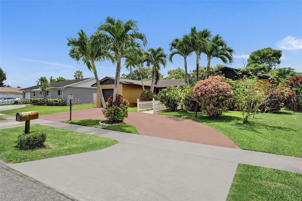 10688 Sleepy Brook Way Boca Raton FL 33428
