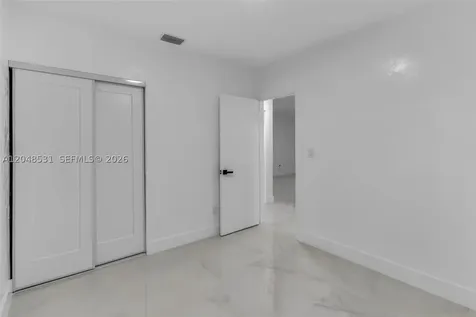 Miami FL 33157
