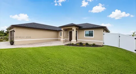 2208 NW 42nd Place Cape Coral FL 33993