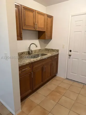 1019 NW 52nd Street Miami FL 33127