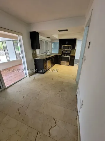 8461 NW 27th Place Sunrise FL 33322