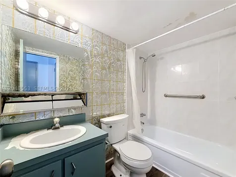 1228 West Avenue Miami Beach FL 33139