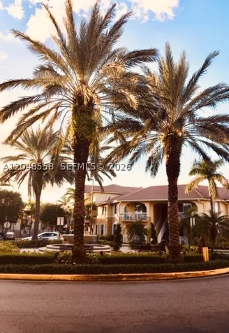 8814 W Flagler Street Miami FL 33174