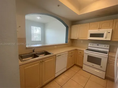 8814 W Flagler Street Miami FL 33174