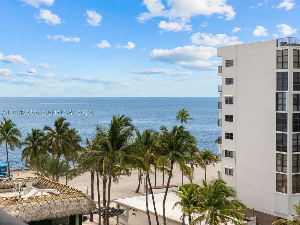 322 SE Buchanan Street Hollywood FL 33019