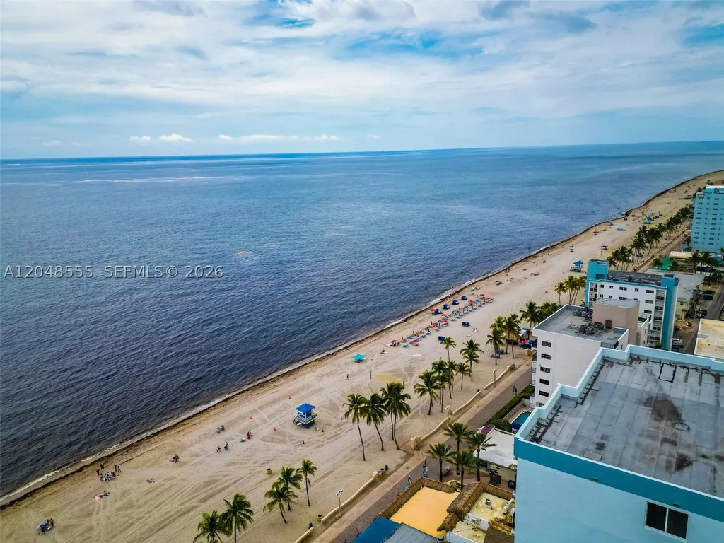 322 SE Buchanan Street Hollywood FL 33019