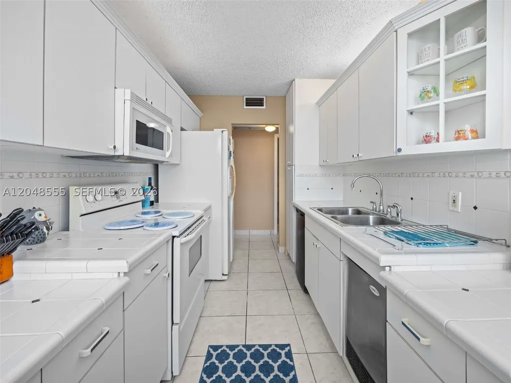 322 SE Buchanan Street Hollywood FL 33019