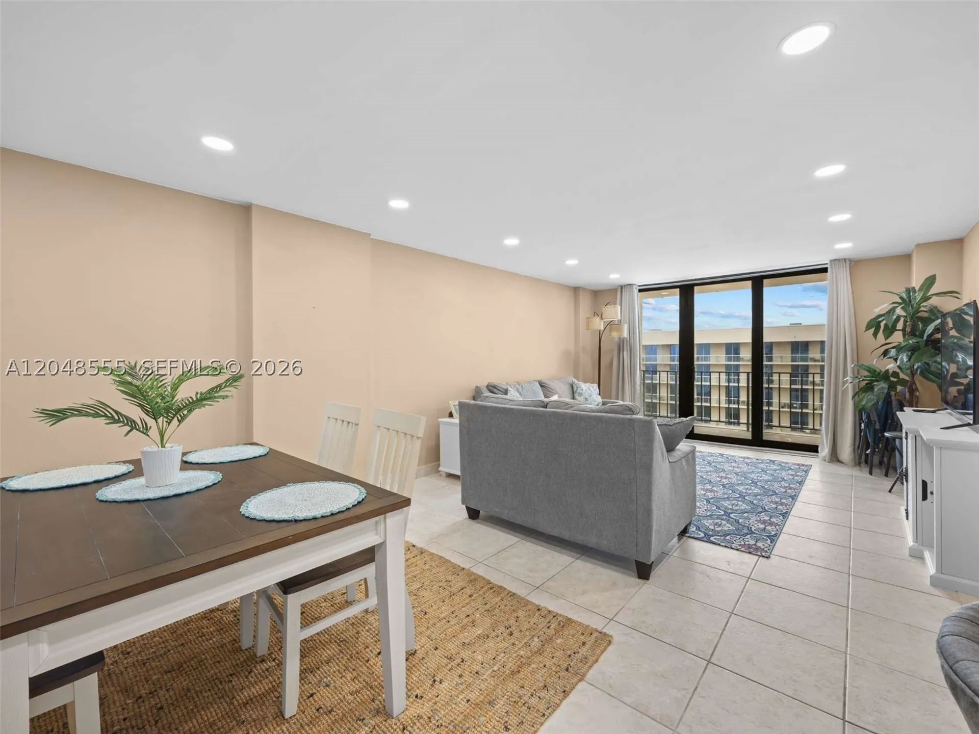 322 SE Buchanan Street Hollywood FL 33019